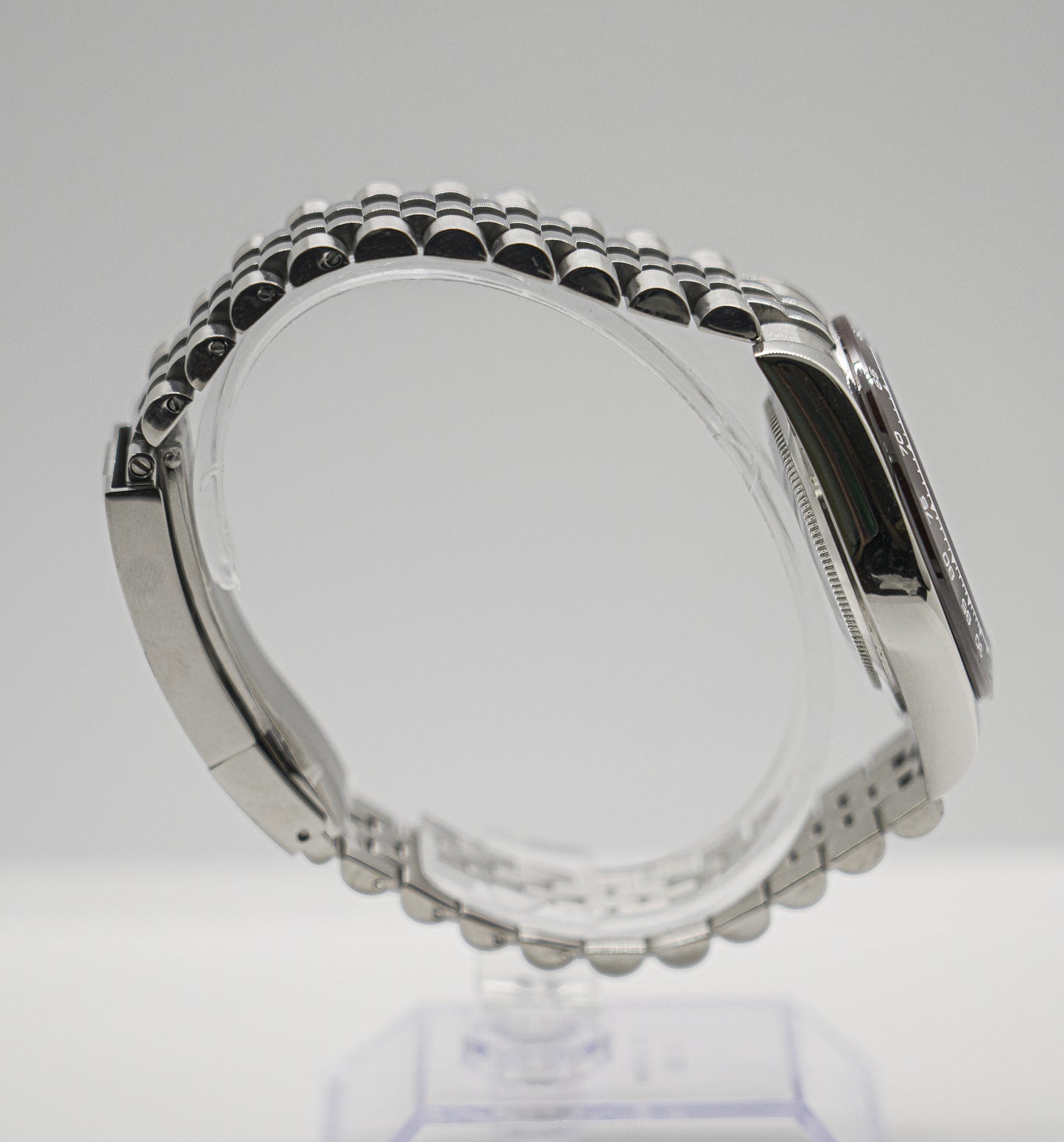 Glacier Chronograph – Custom VK63 Build by MODISTRY